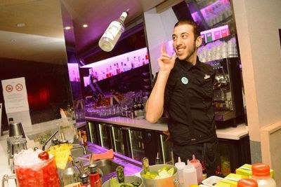 Barman For Friends 